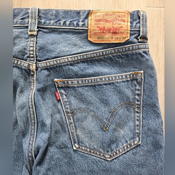 Levi's | medium wash regular fit straight leg denim jeans | MENS 33' - Picture 11 of 11